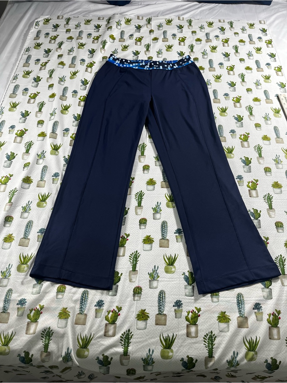 Zenergy by Chicos Women’s Athletic Stretchy Pants size 0 Navy
